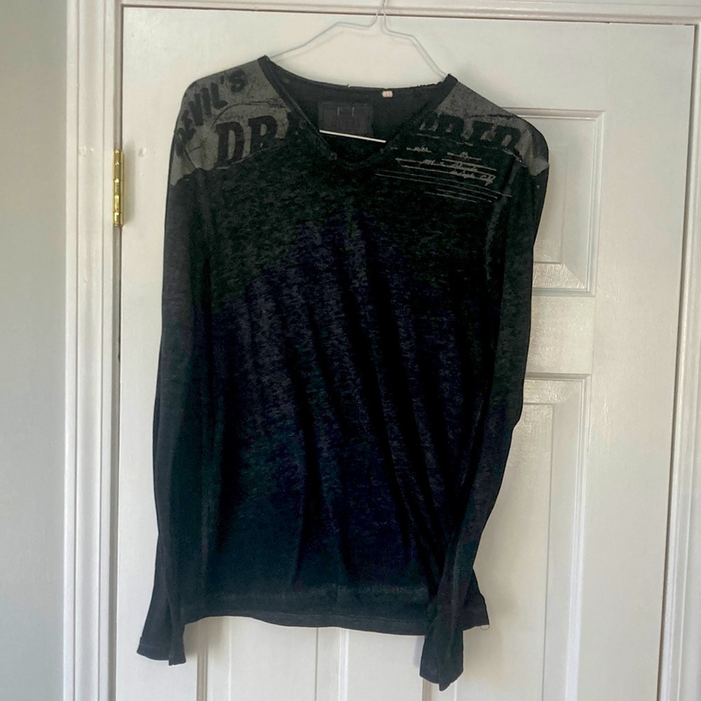 Men’s Sz M Guess brand shirt